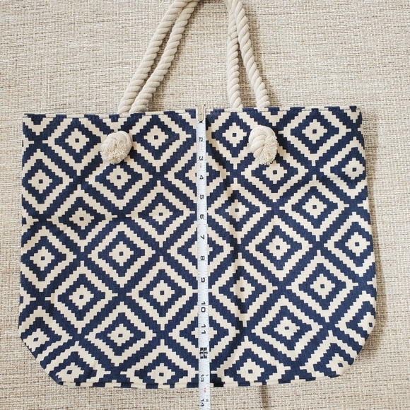 Summer & Rose Rope Handle Tote Bag - Picture 10 of 12